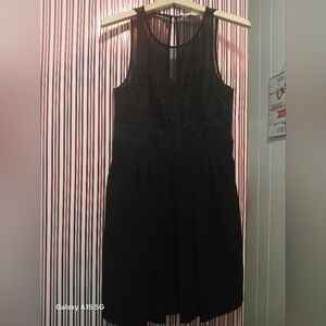 Pre-owned bcbgeneration black sheer and lace cocktail dress size 10
